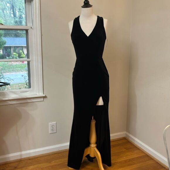 REVELRY Black Velvet Backless Gown 4 - Picture 3 of 7
